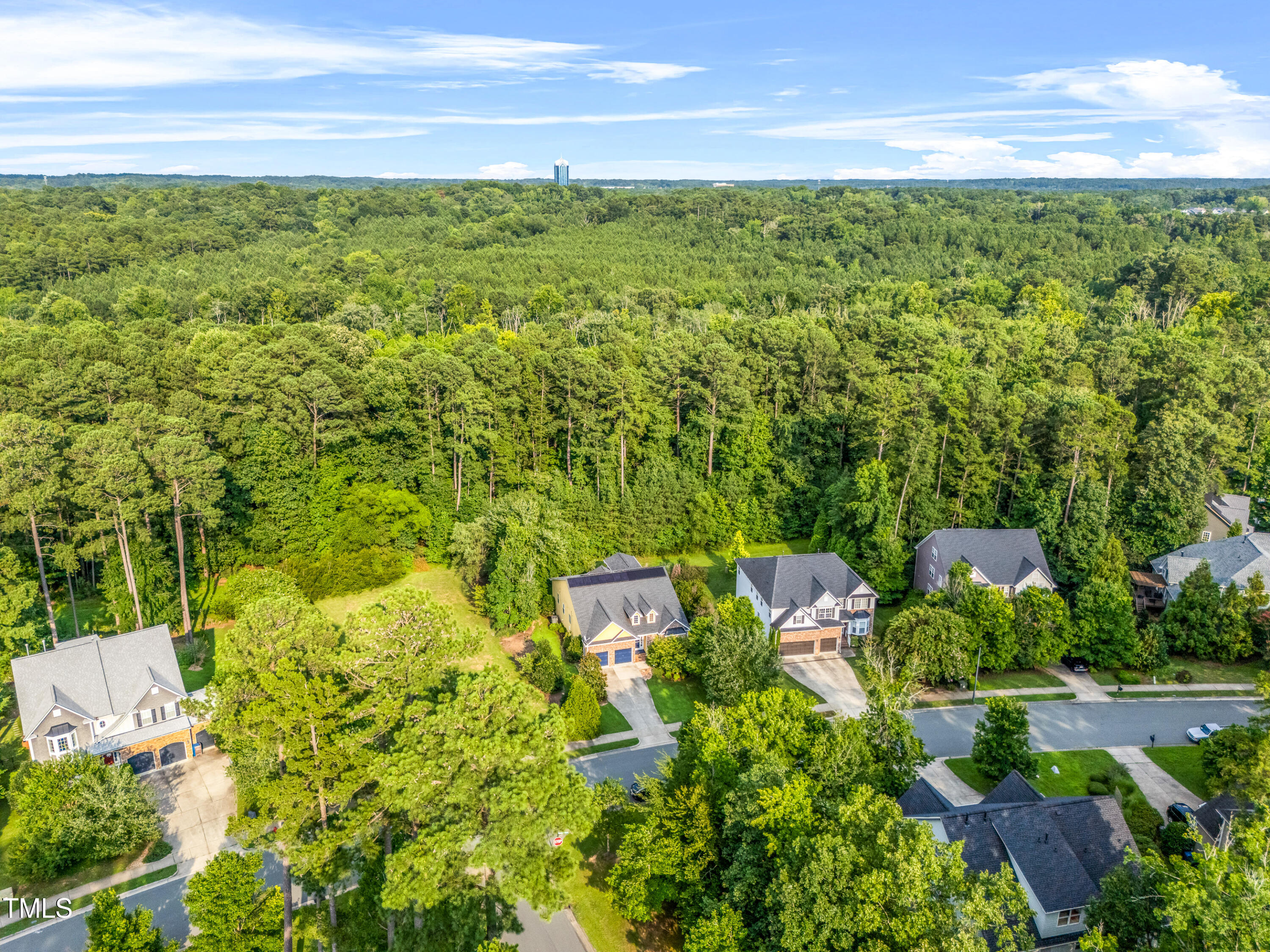 308 Harkness Circle