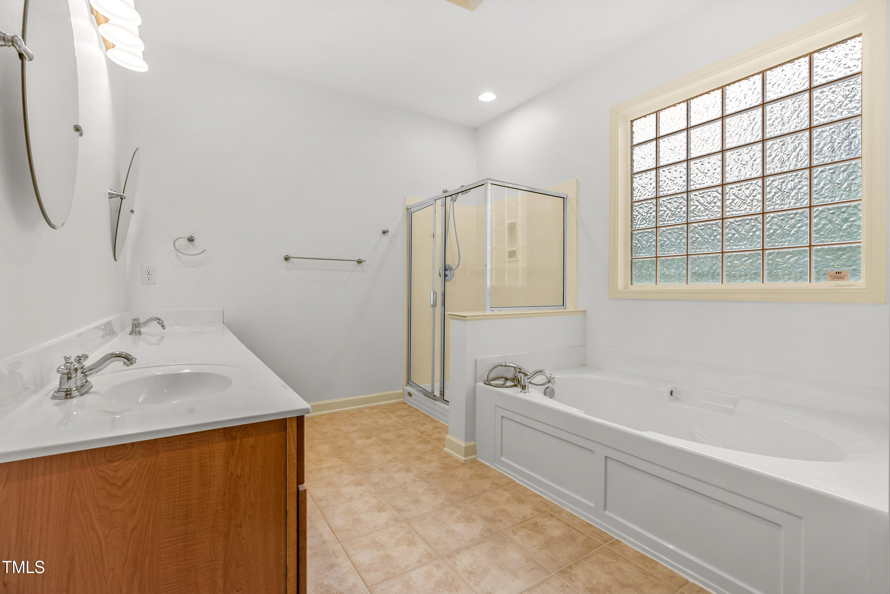 308 Harkness Circle