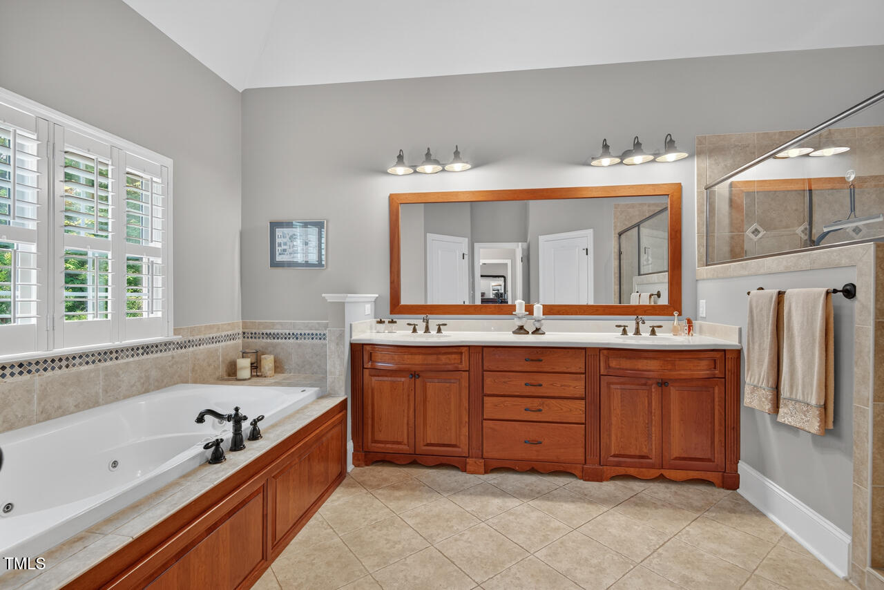 3748 Knollcreek Drive