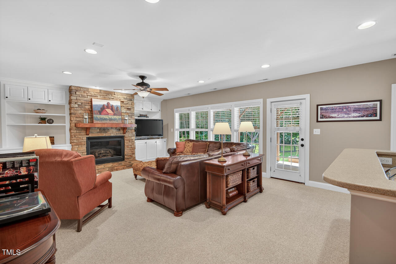3748 Knollcreek Drive