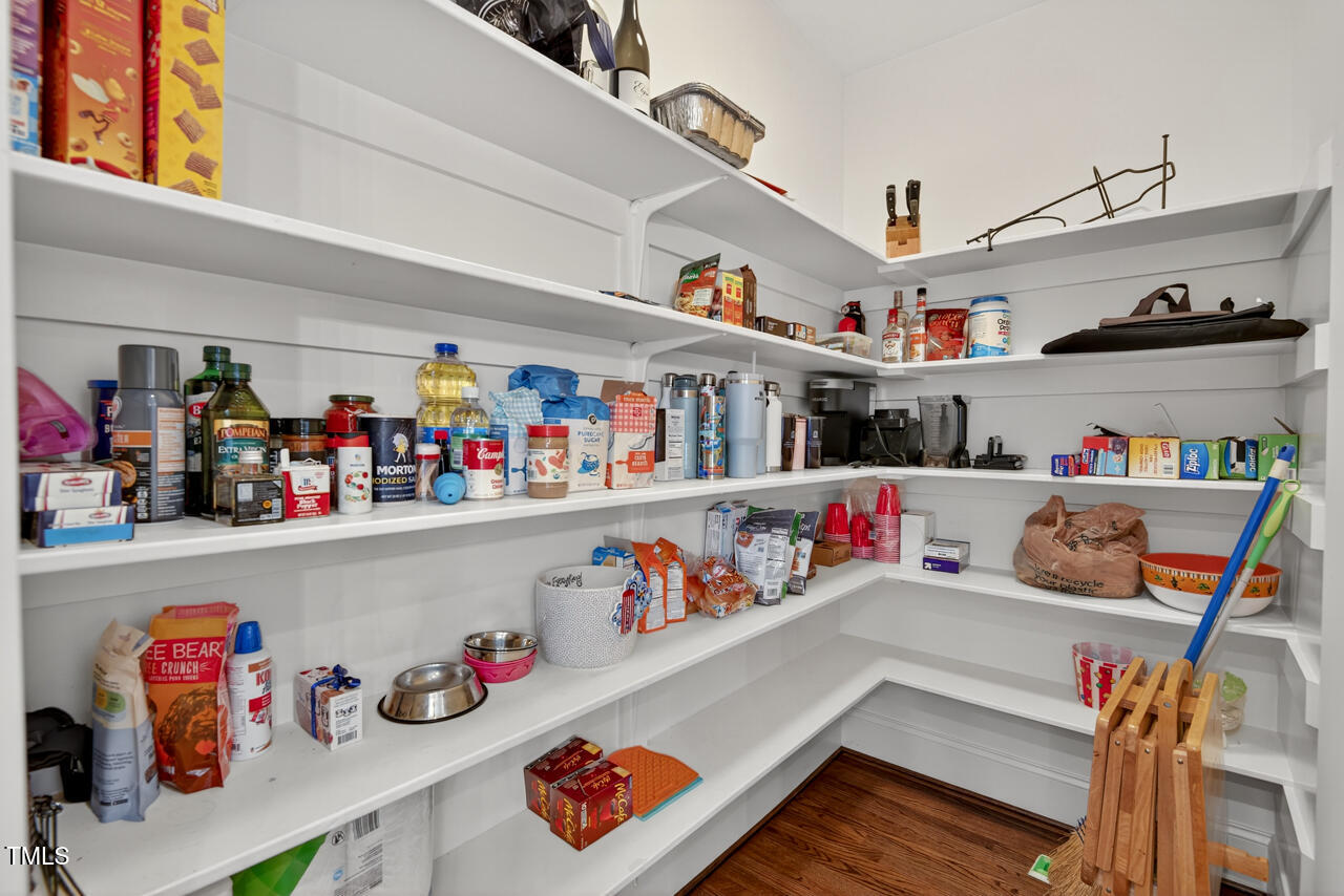 3748 Knollcreek Drive