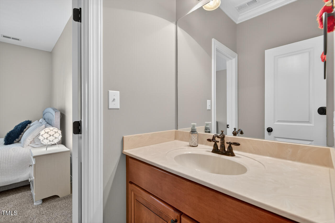 3748 Knollcreek Drive