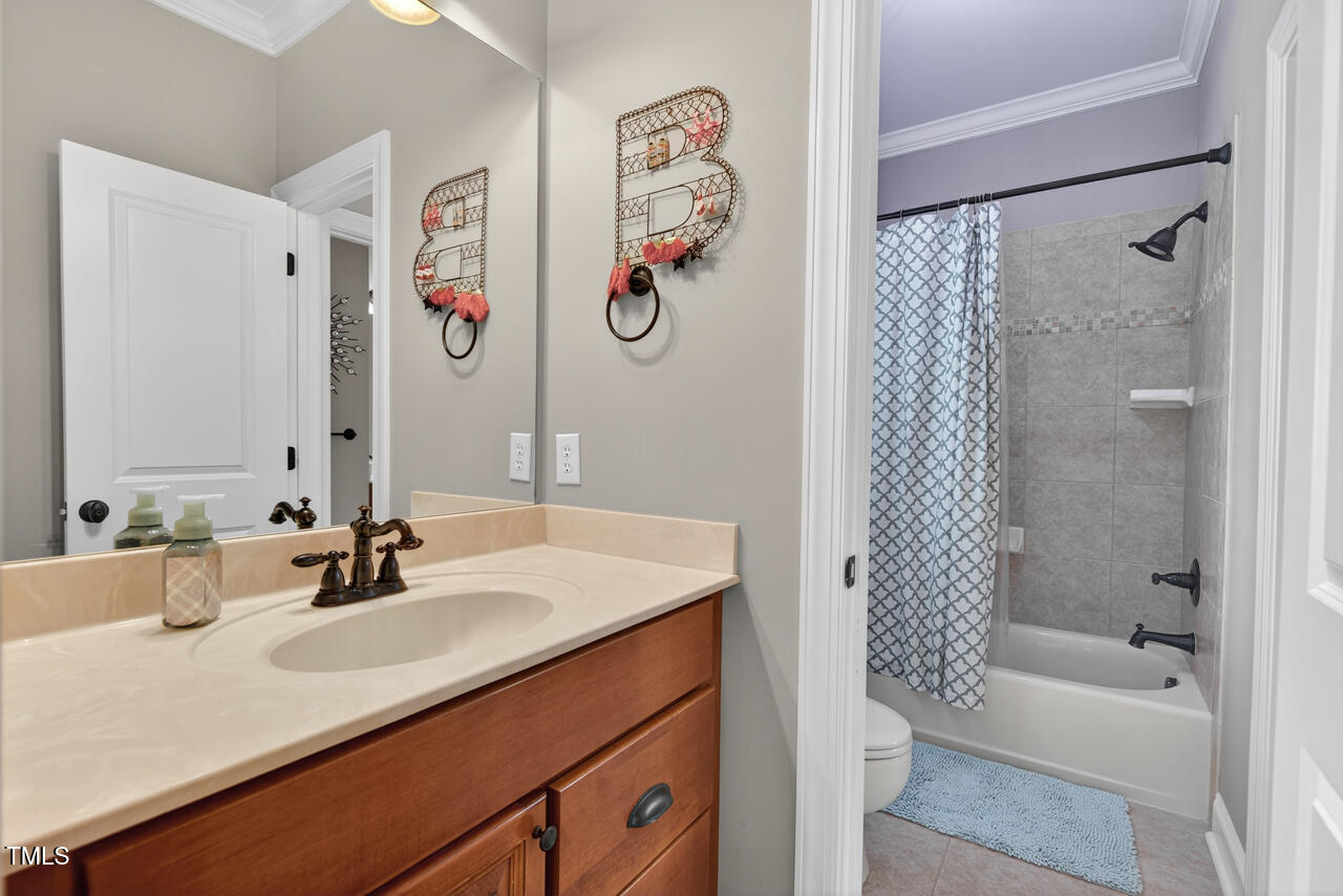 3748 Knollcreek Drive