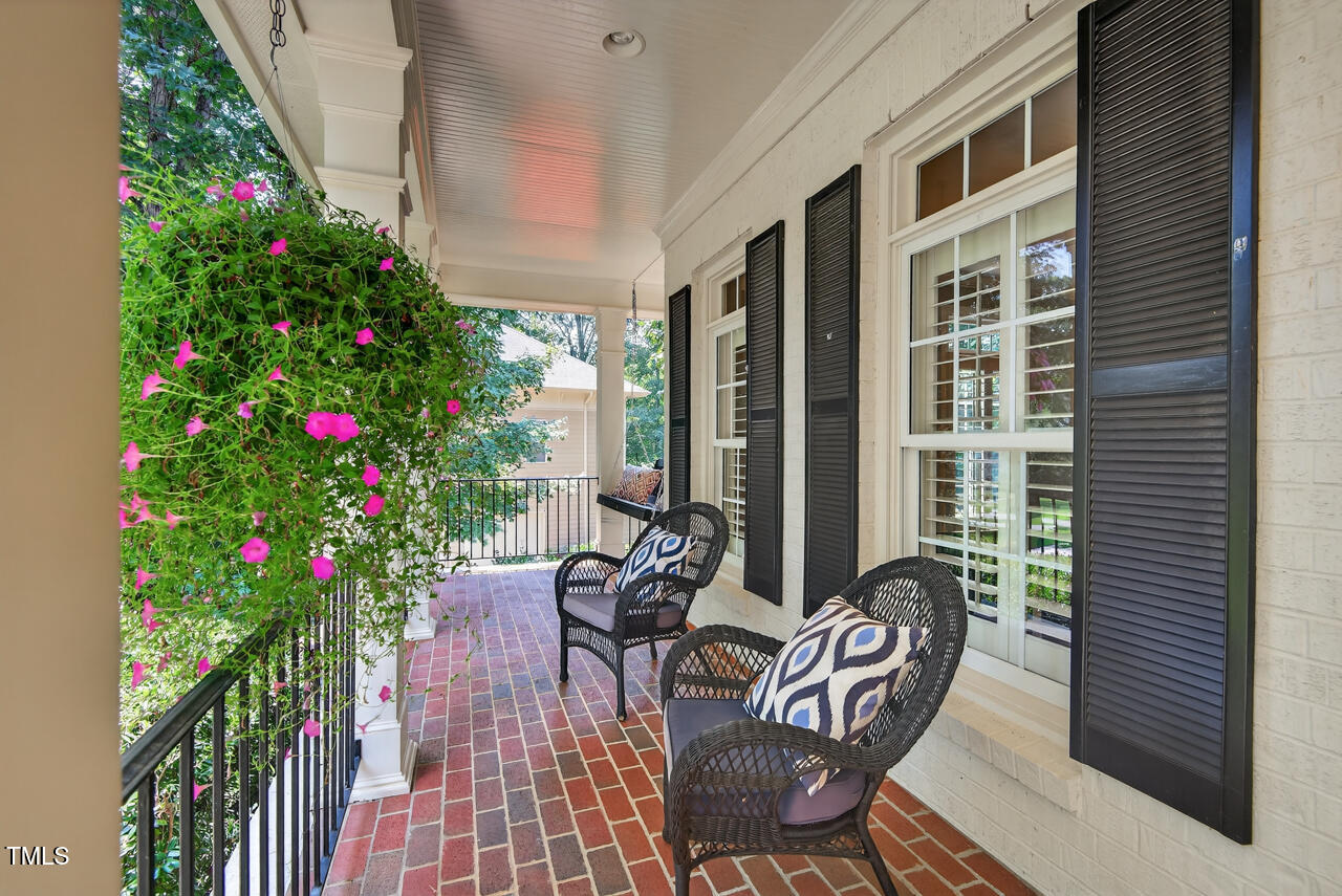 3748 Knollcreek Drive