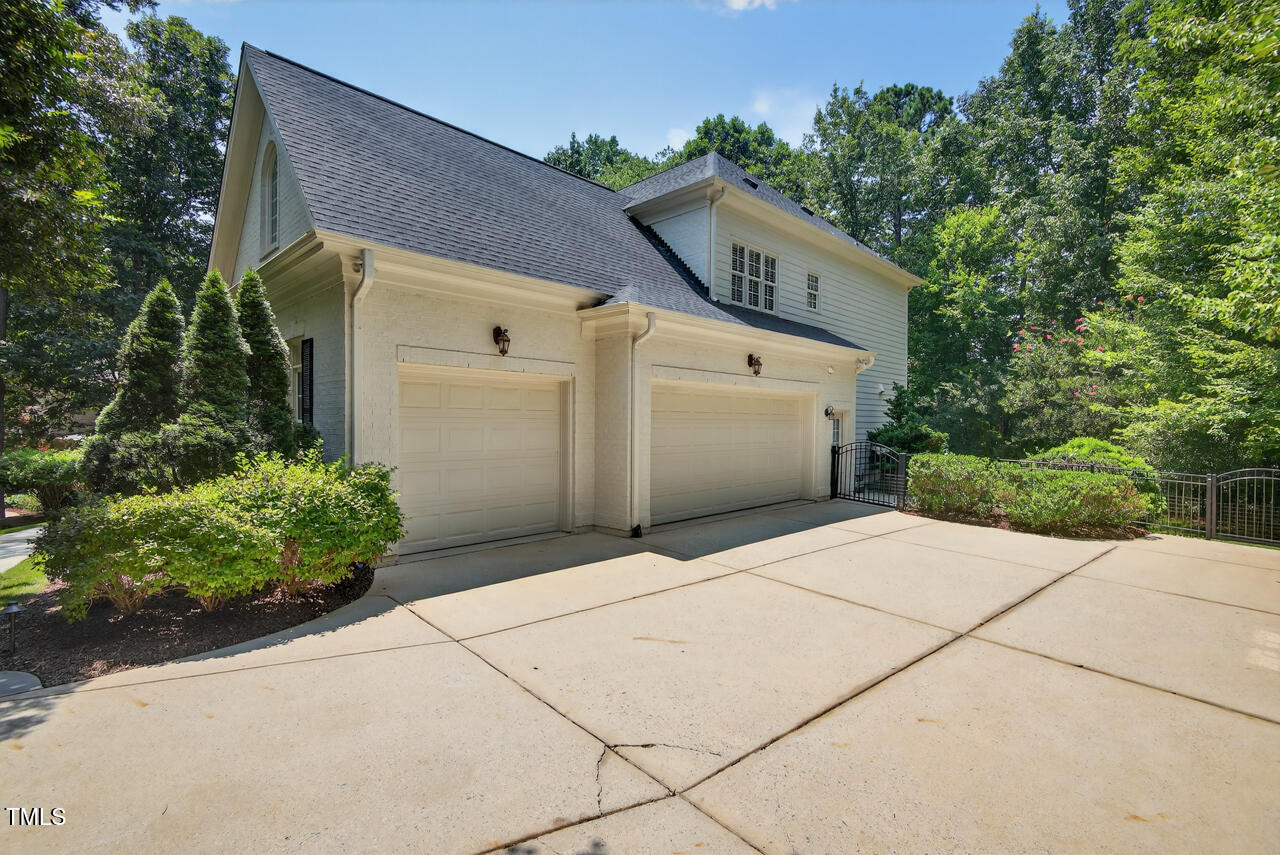 3748 Knollcreek Drive