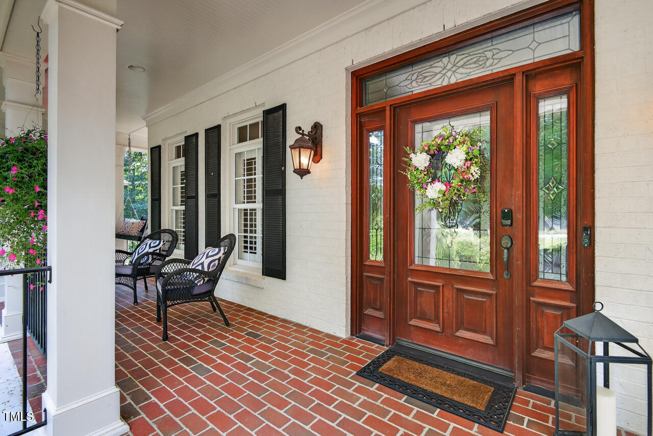 3748 Knollcreek Drive