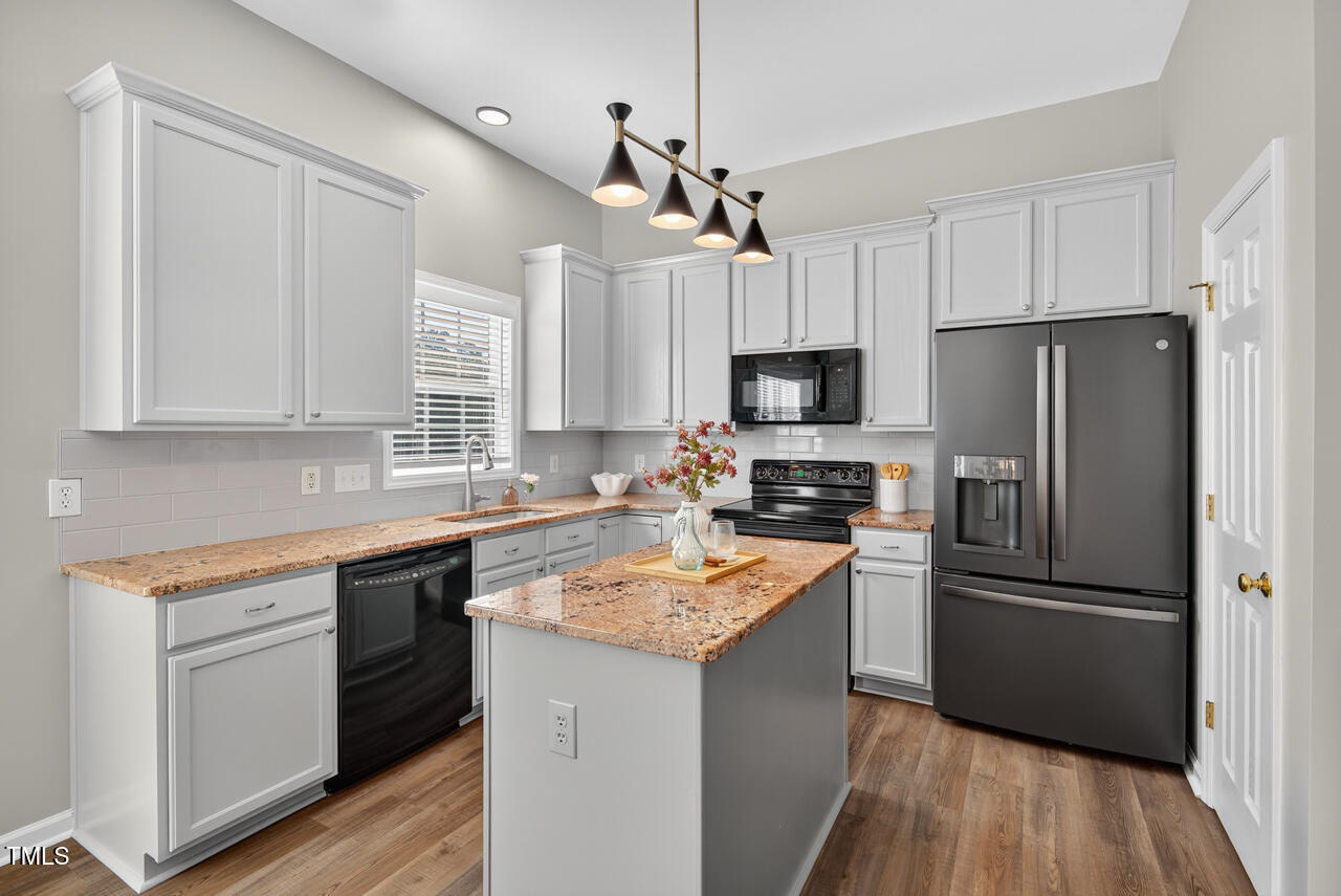 1004 Scotsburg Trail