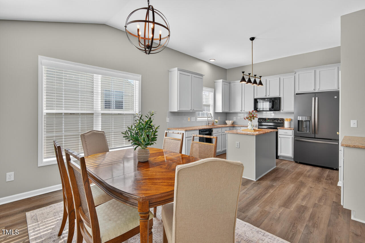 1004 Scotsburg Trail
