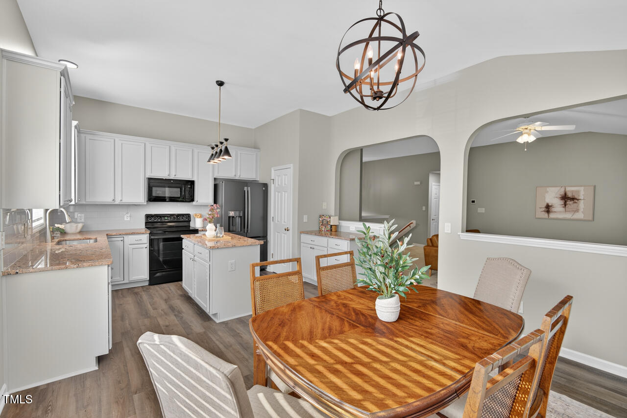 1004 Scotsburg Trail