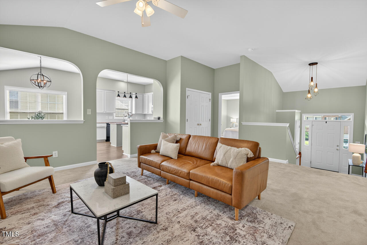1004 Scotsburg Trail