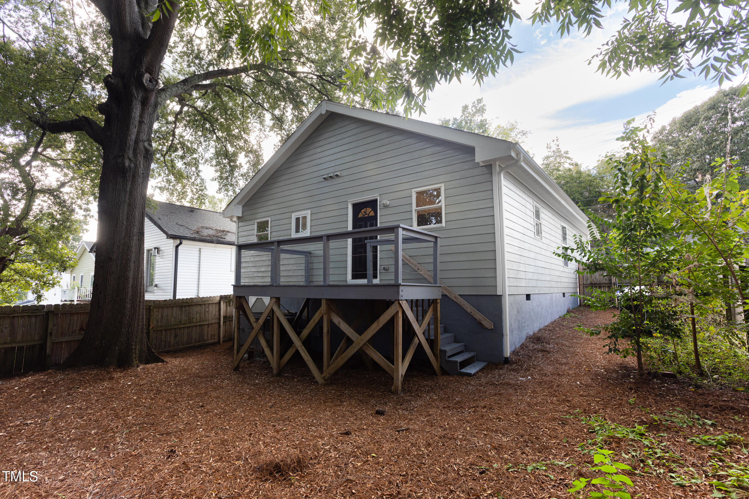 1224 N Roxboro Street