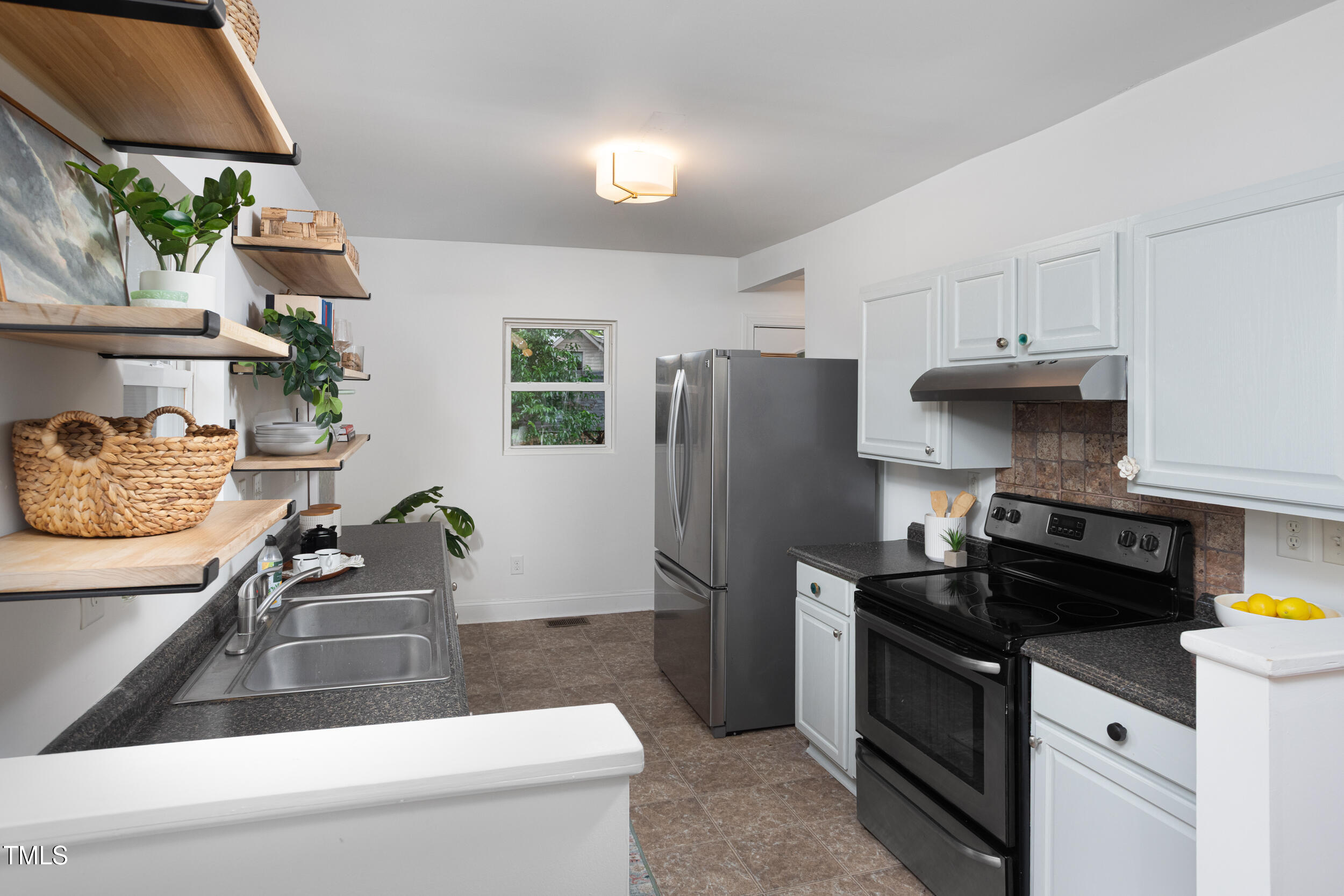 1224 N Roxboro Street