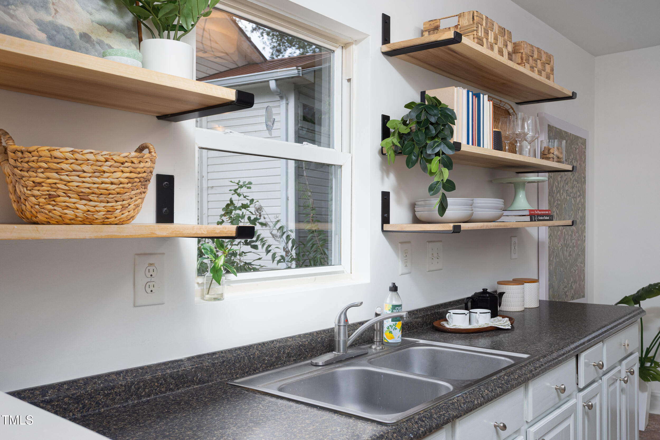 1224 N Roxboro Street