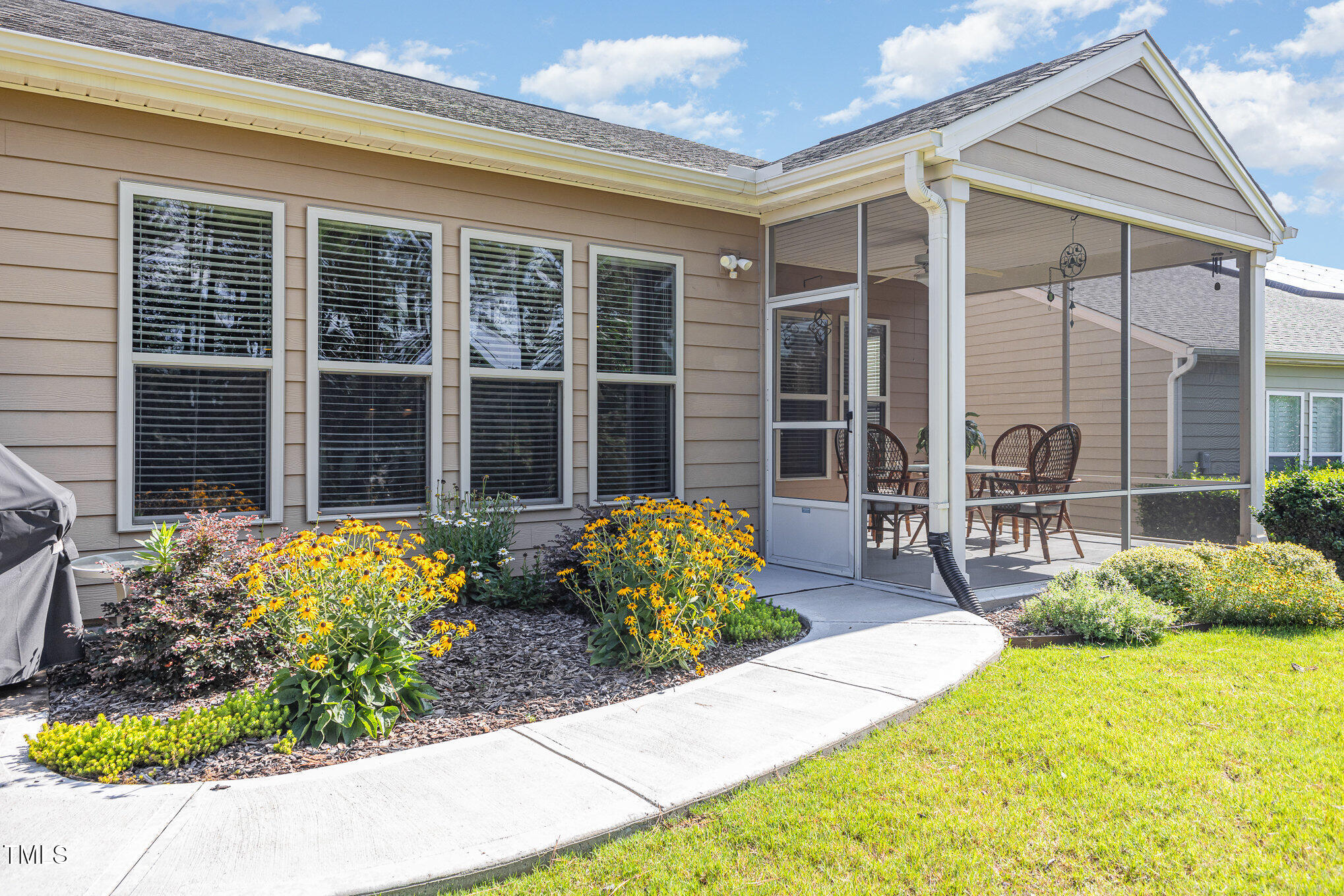 1112 Hooper Place