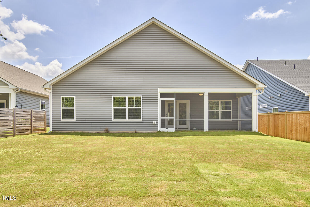 428 N Maple Walk Drive