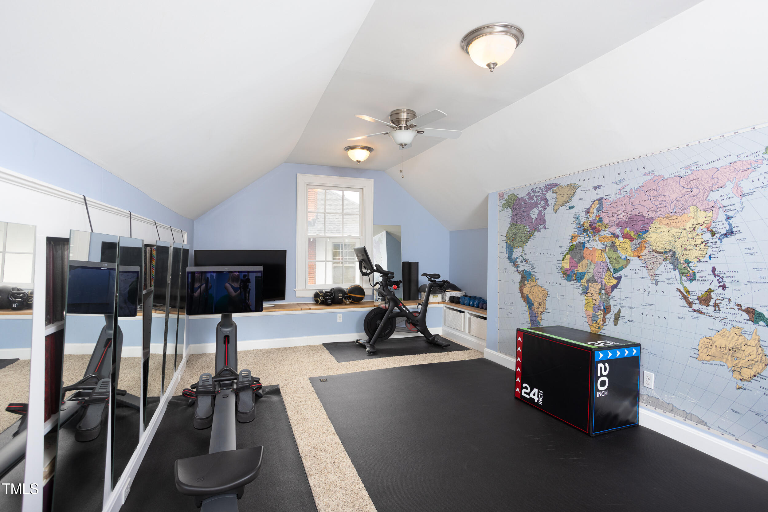 1603 Hermitage Court