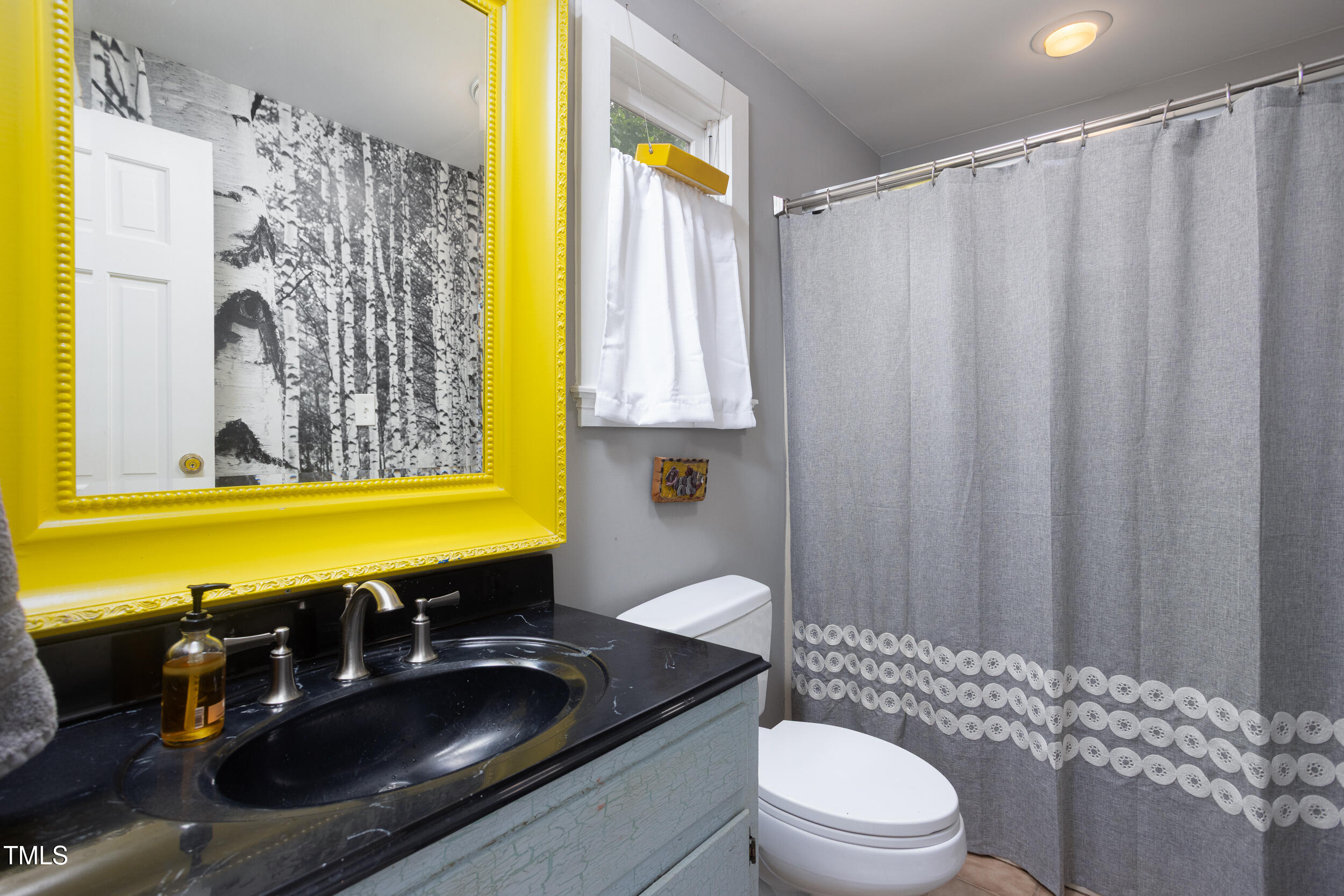 1603 Hermitage Court