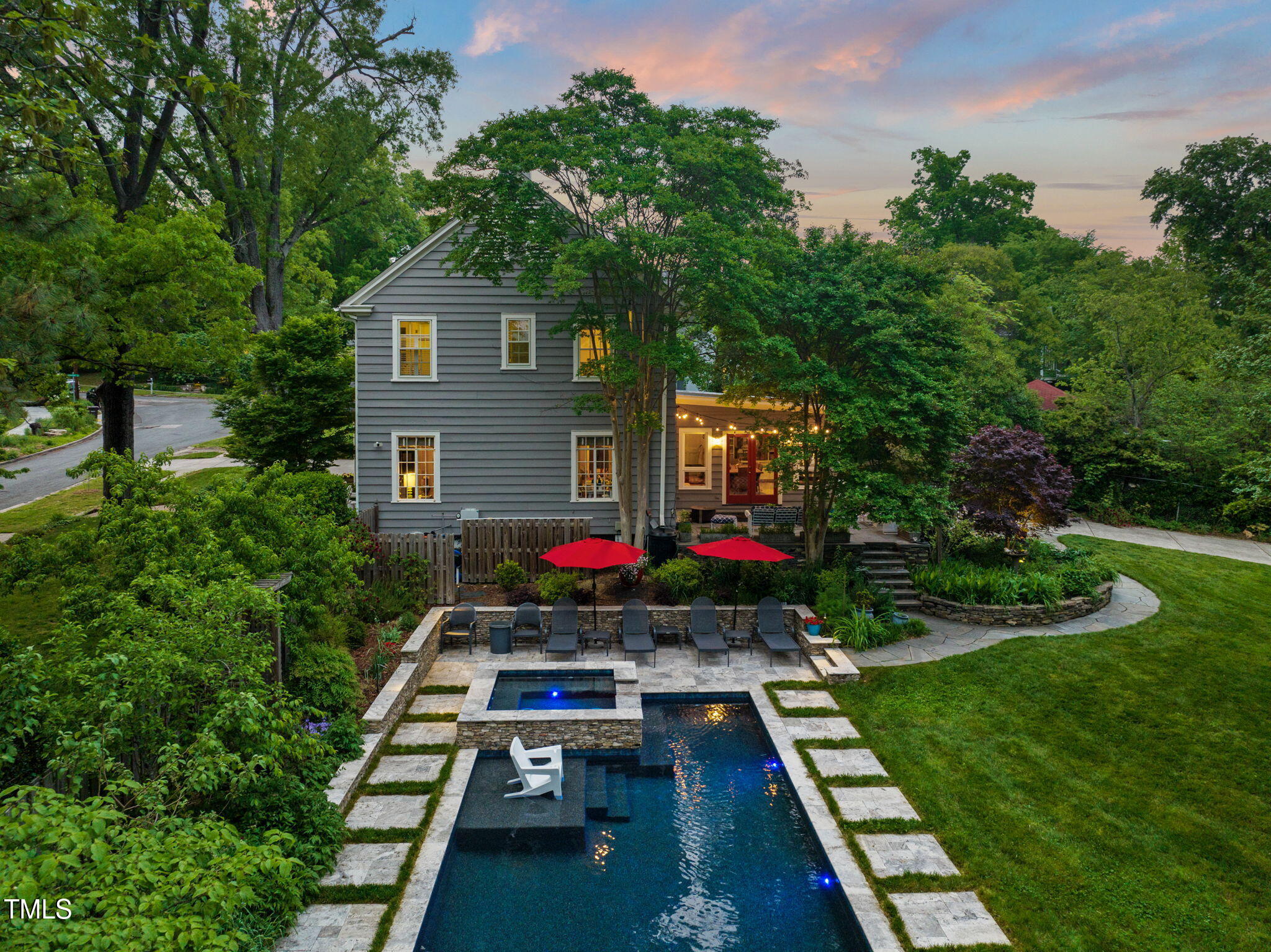 1603 Hermitage Court