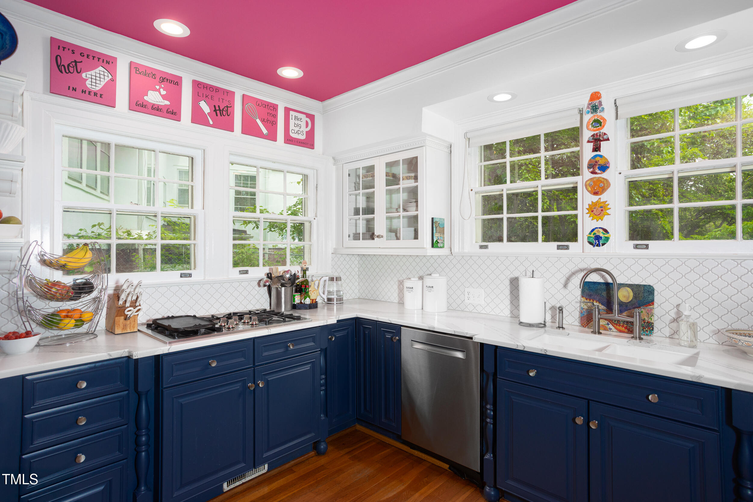 1603 Hermitage Court