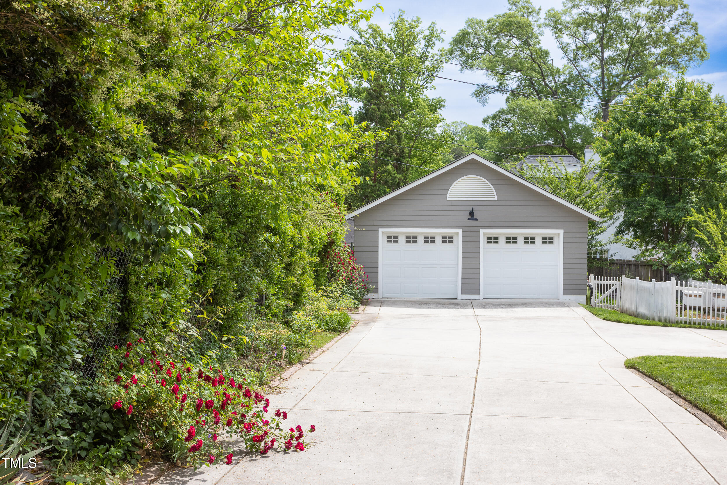 1603 Hermitage Court