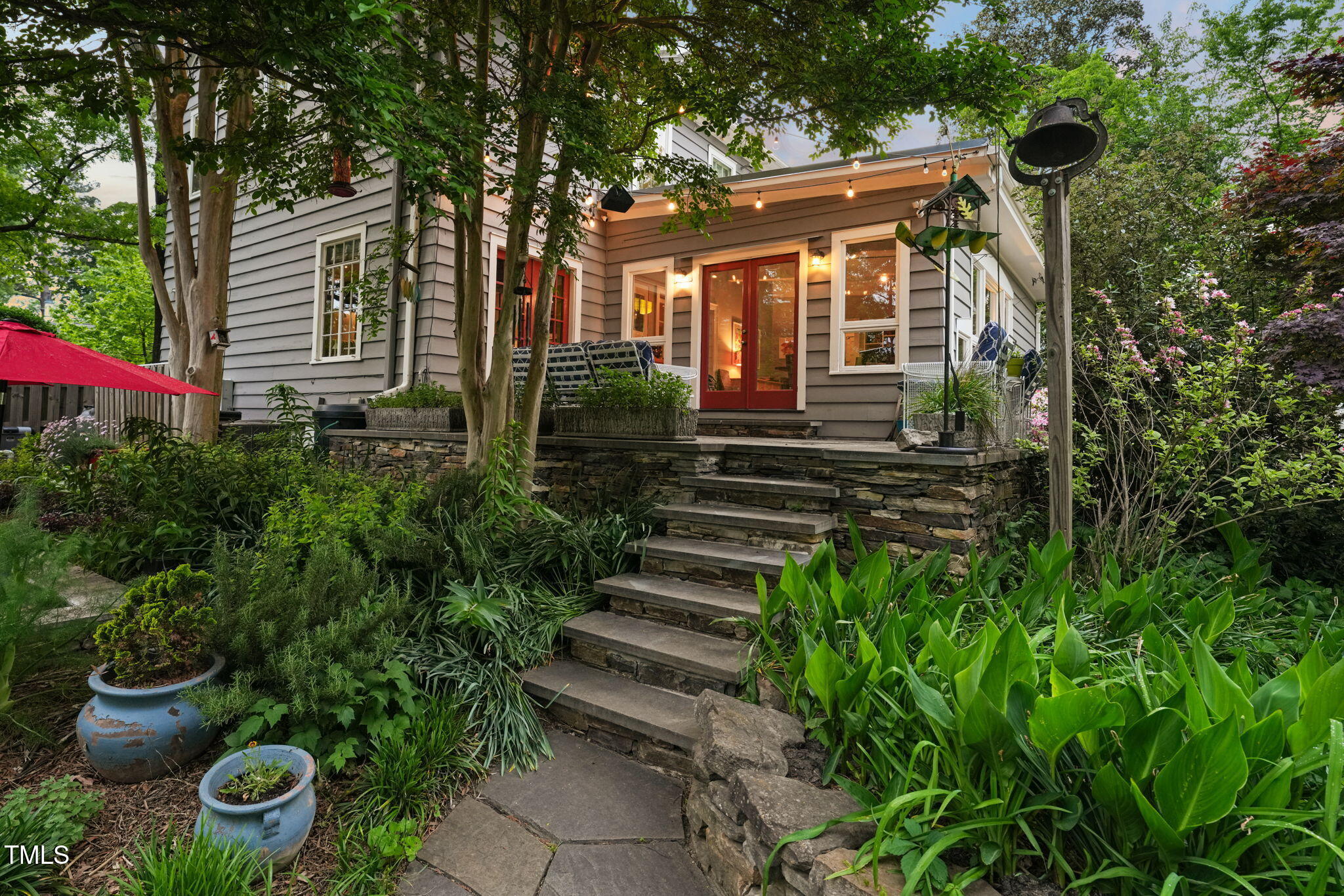 1603 Hermitage Court