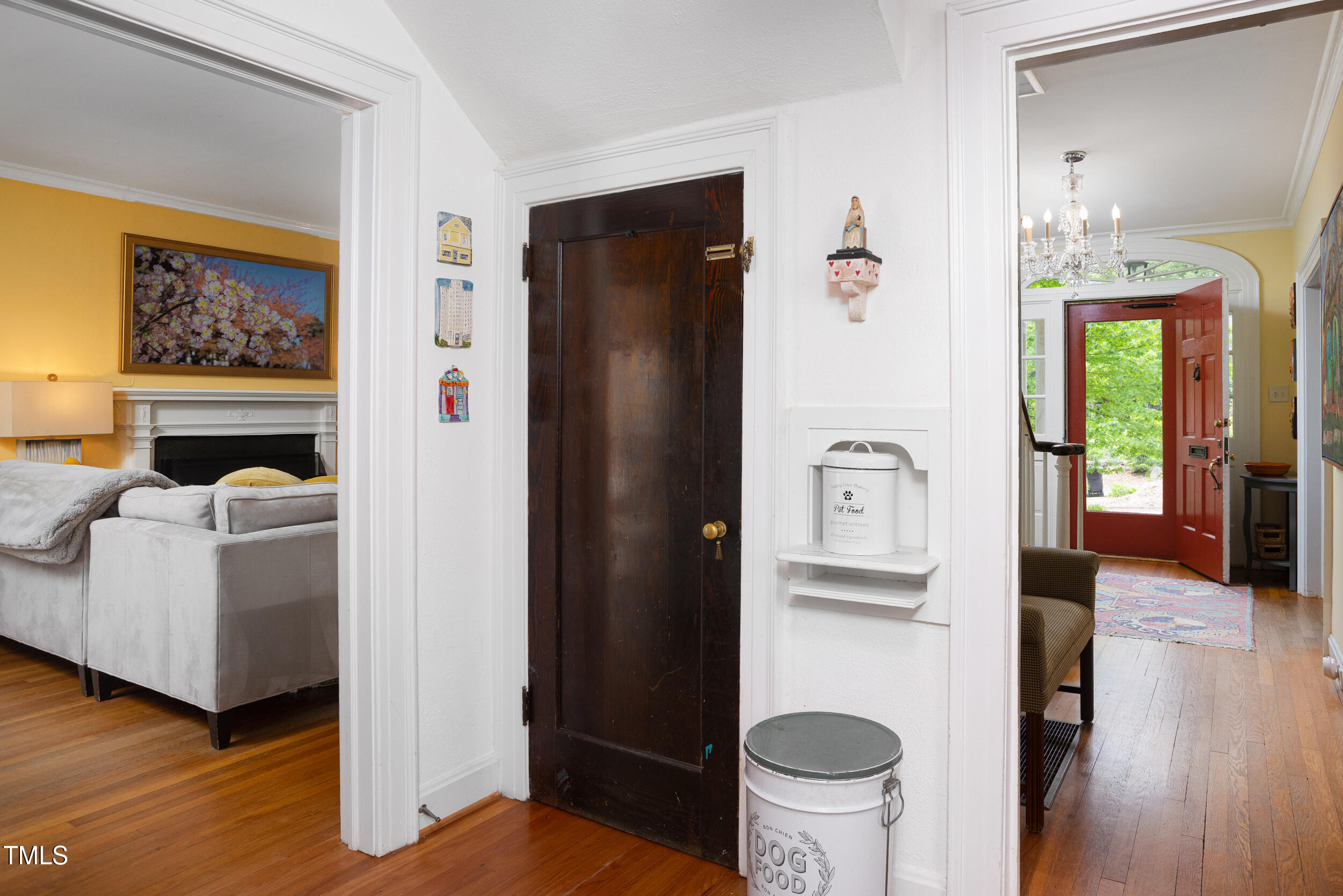 1603 Hermitage Court