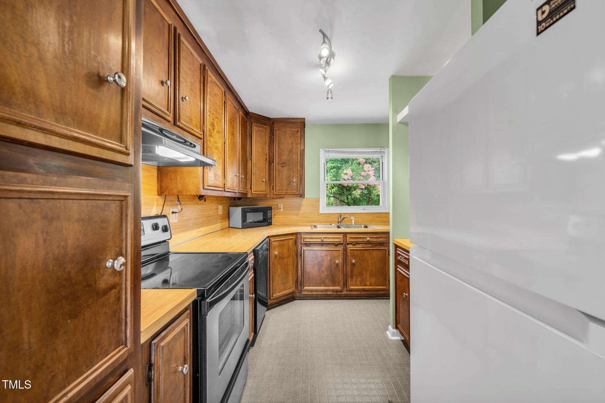 3107 Rosebriar Drive