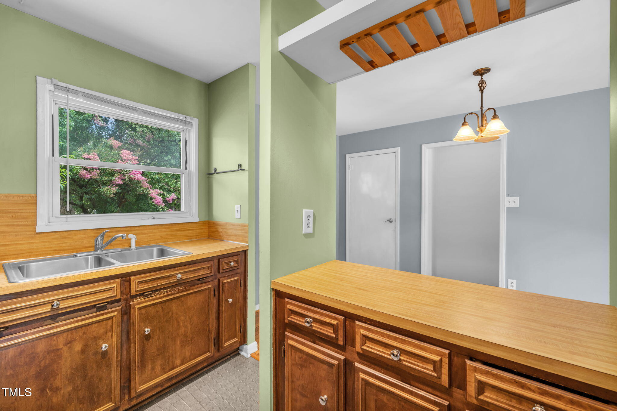 3107 Rosebriar Drive