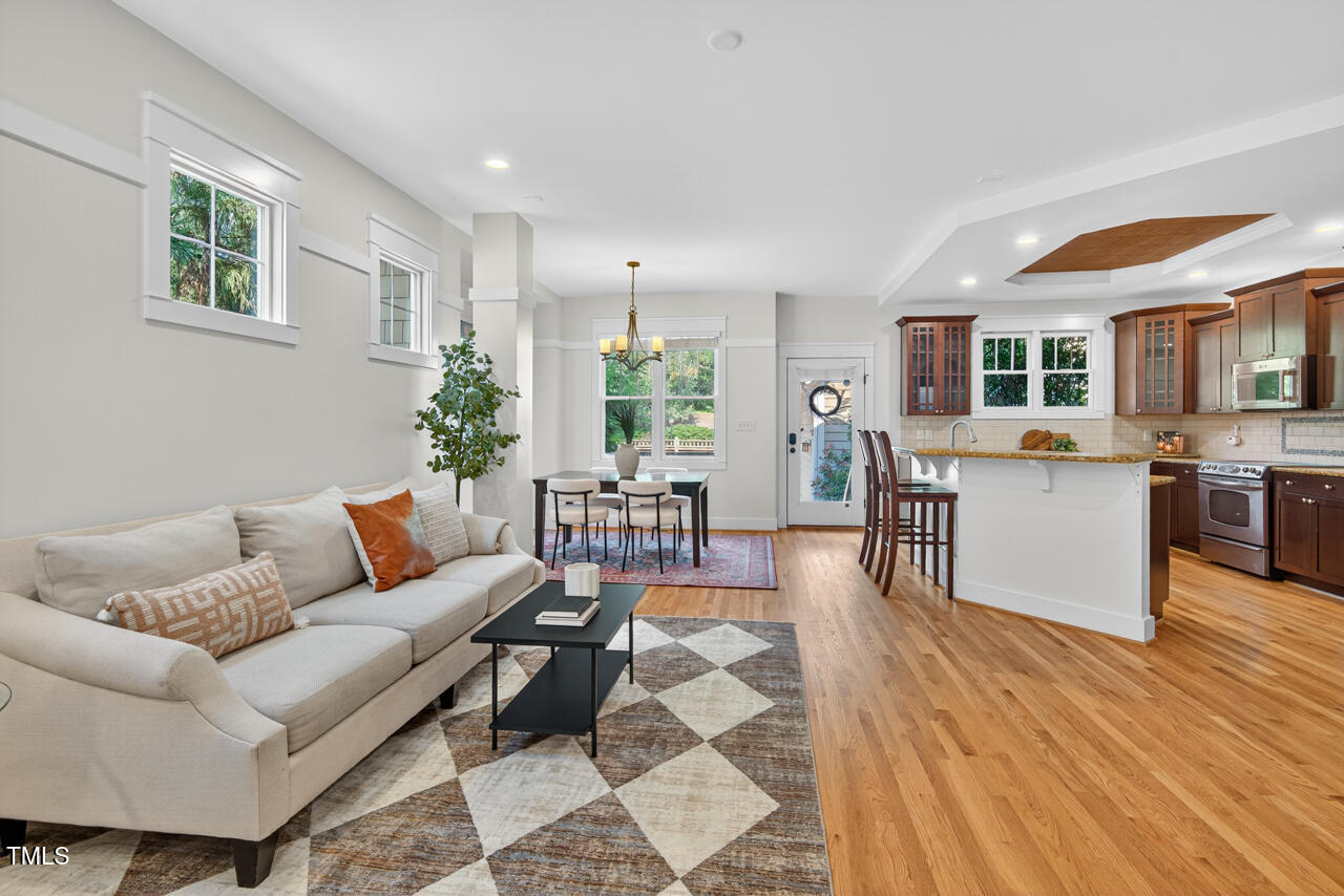 3833 SW Durham Drive