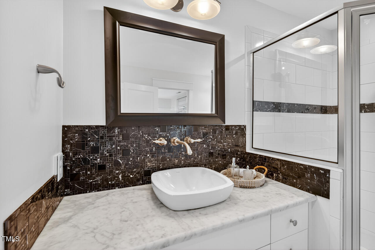 3833 SW Durham Drive