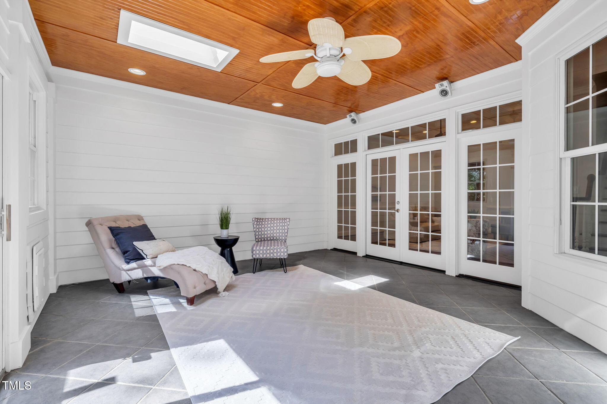 125 Colfax Drive