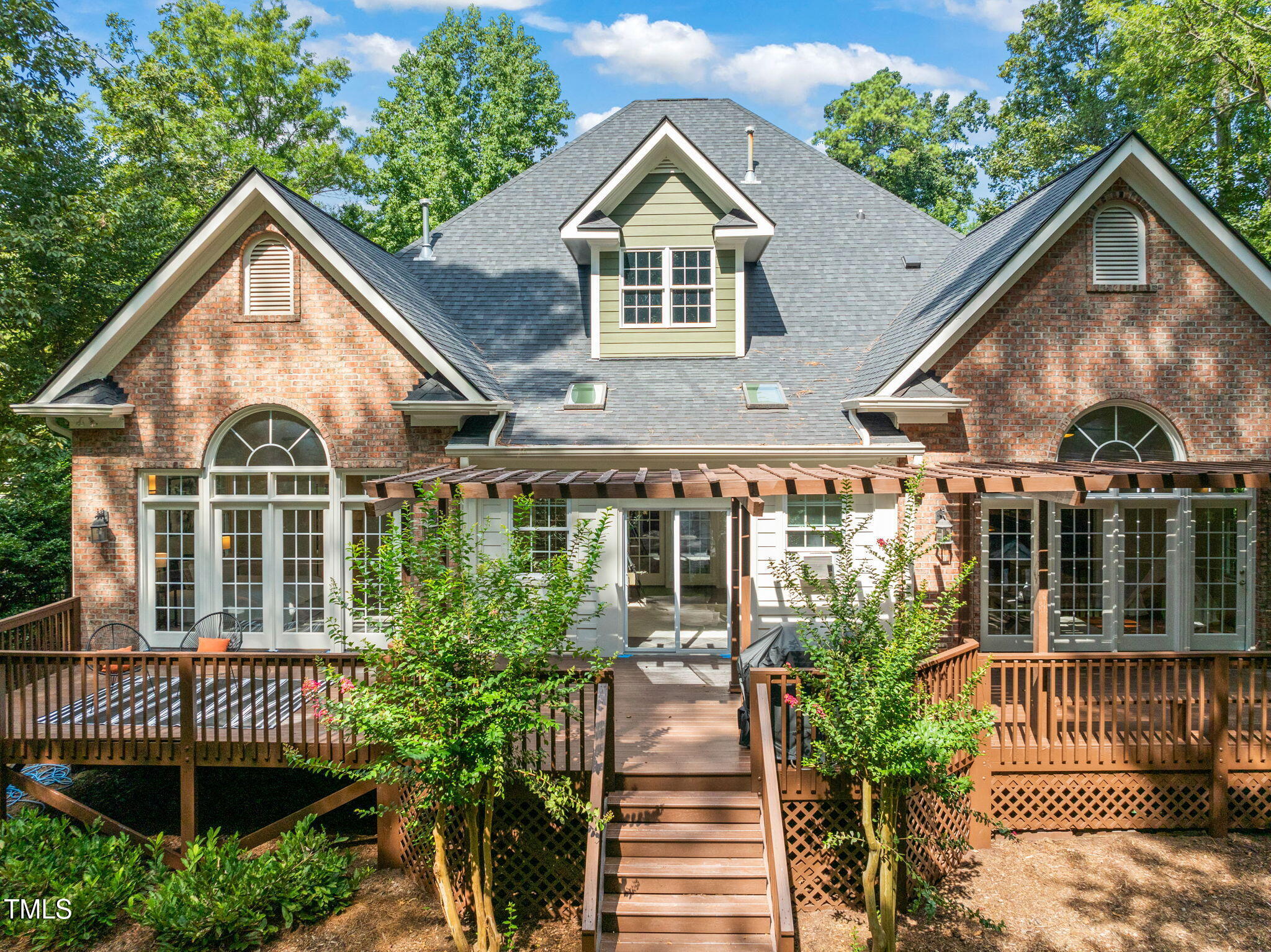 125 Colfax Drive