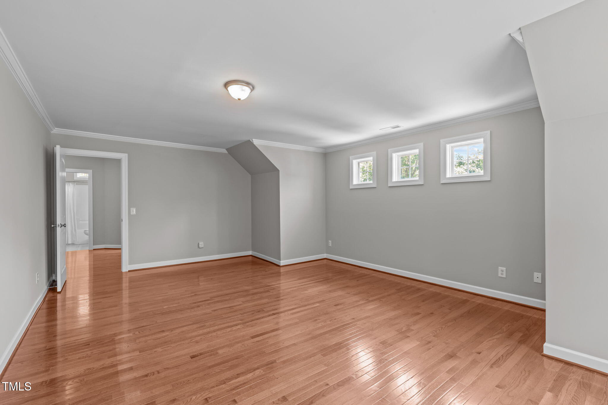 15 Silverbush Court