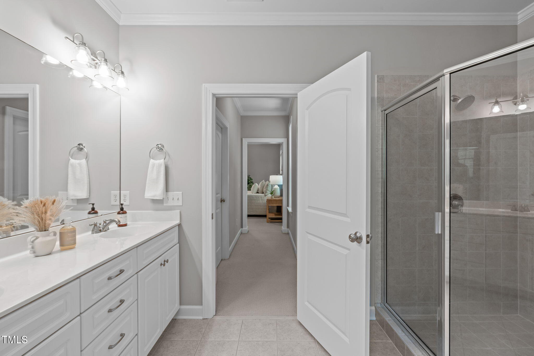 15 Silverbush Court