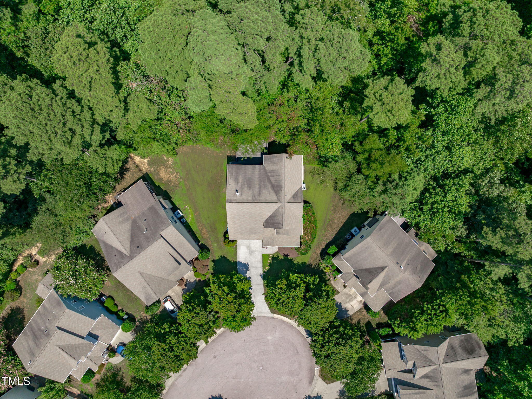 15 Silverbush Court