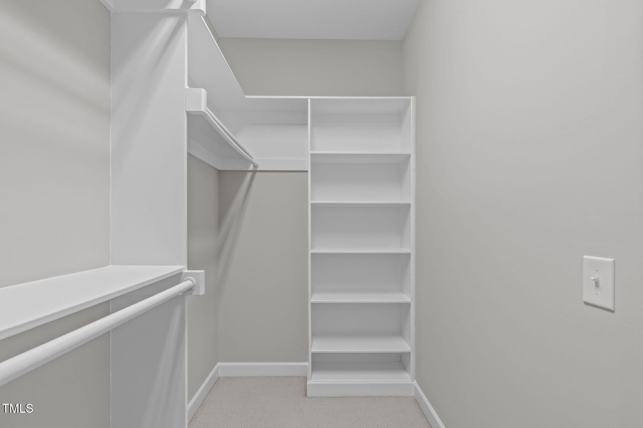 15 Silverbush Court