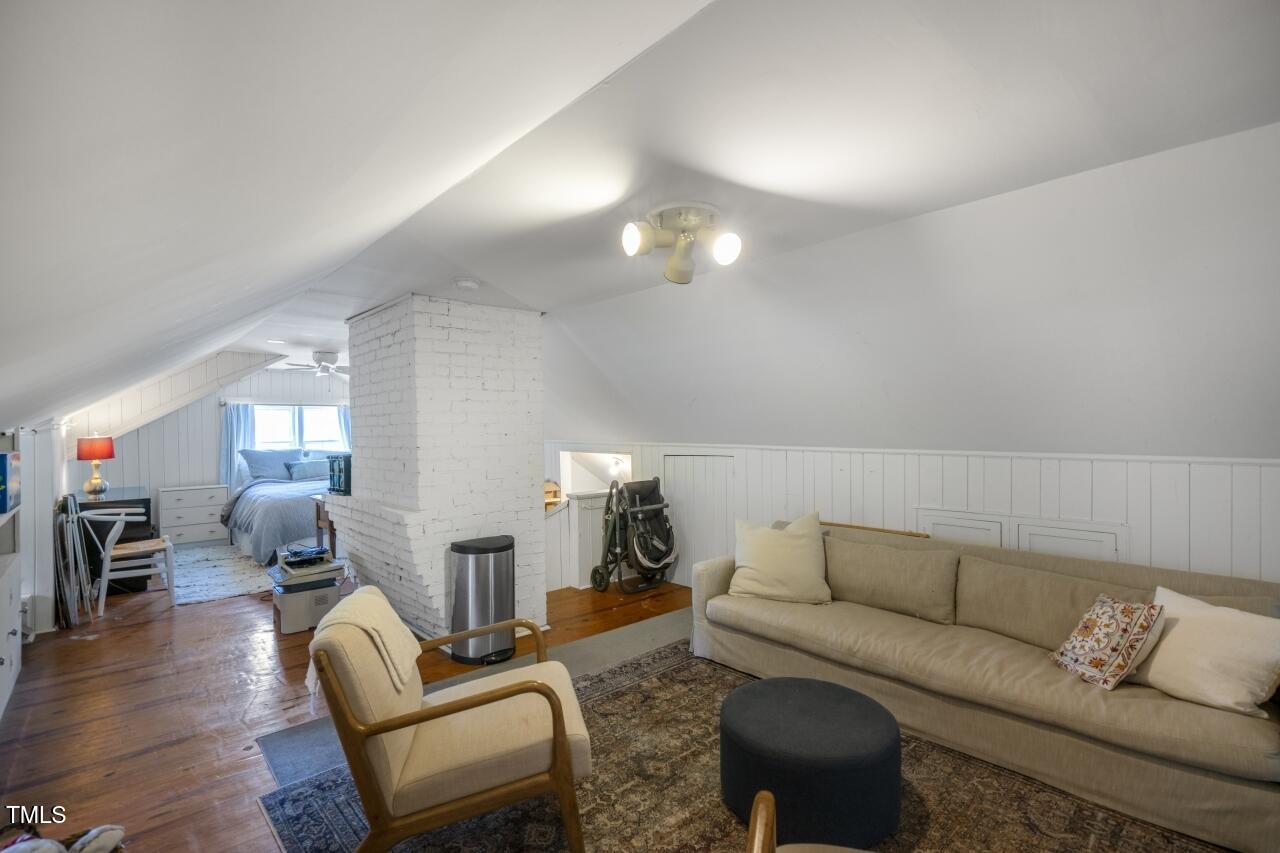 2726 Anderson Drive