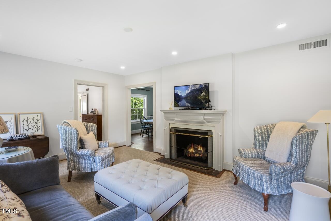 2726 Anderson Drive