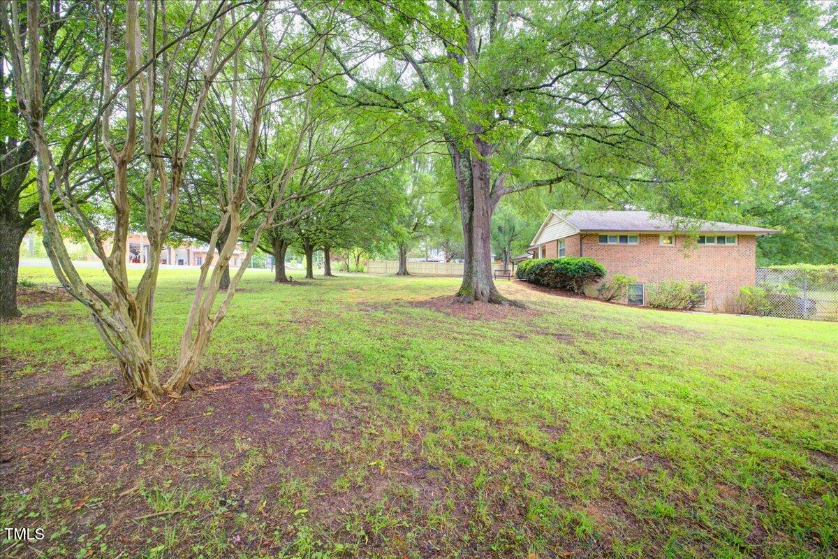 6910 Herndon Rd Road