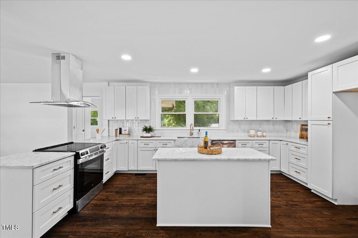 6910 Herndon Rd Road