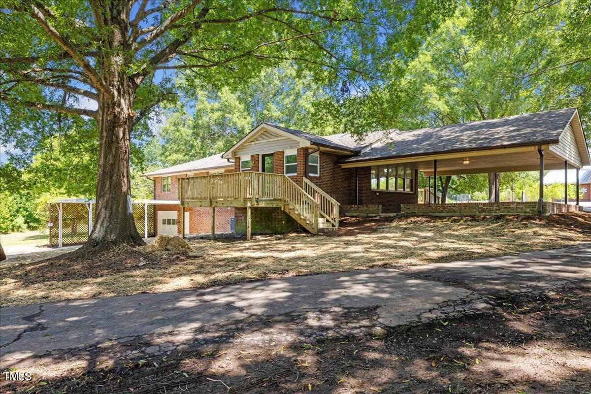 6910 Herndon Rd Road