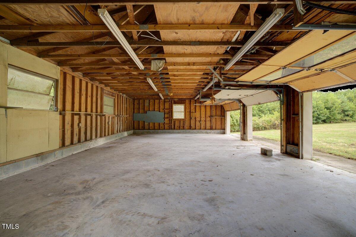 6910 Herndon Rd Road