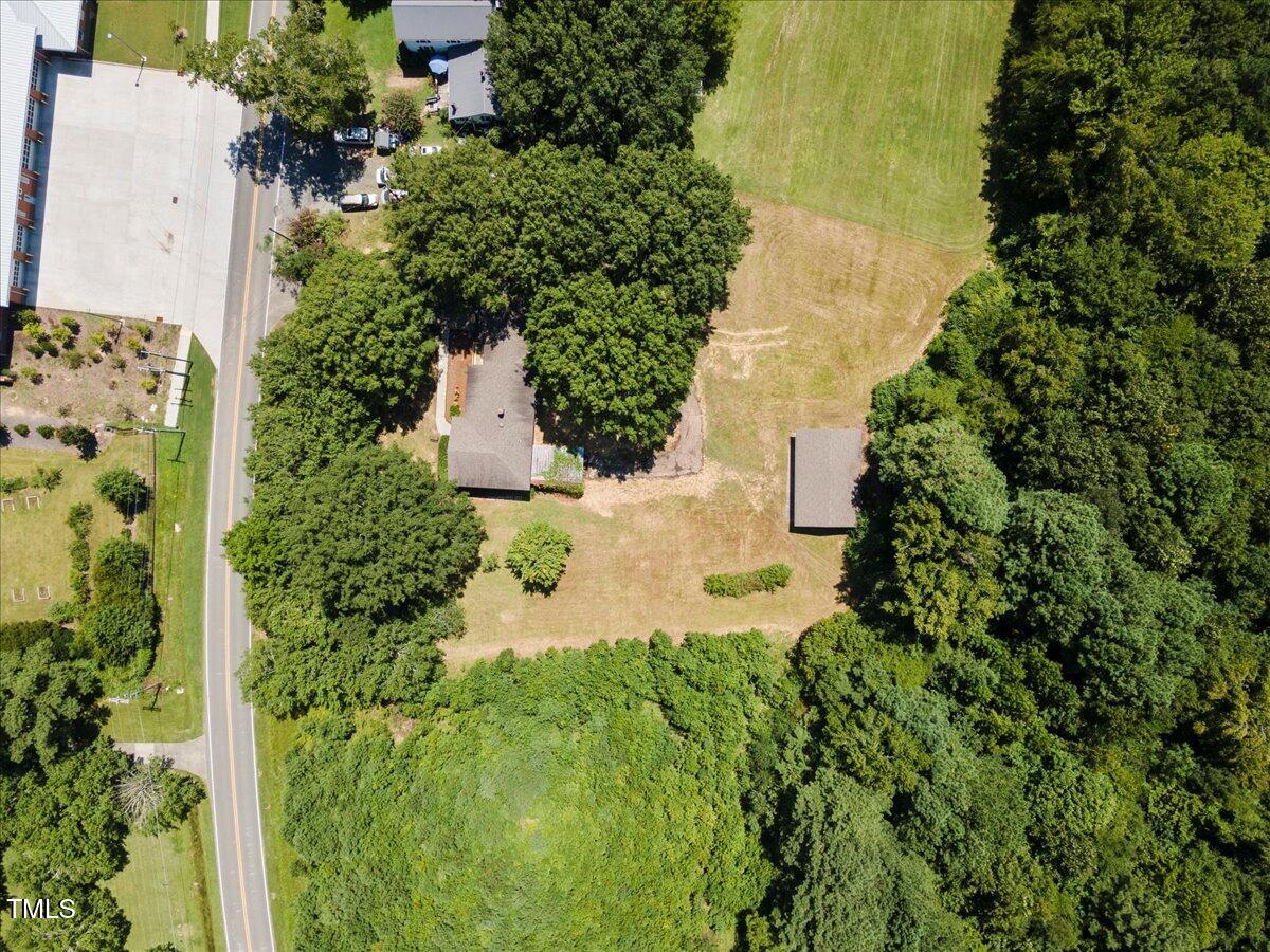 6910 Herndon Rd Road