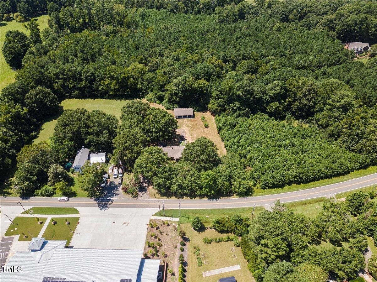 6910 Herndon Rd Road