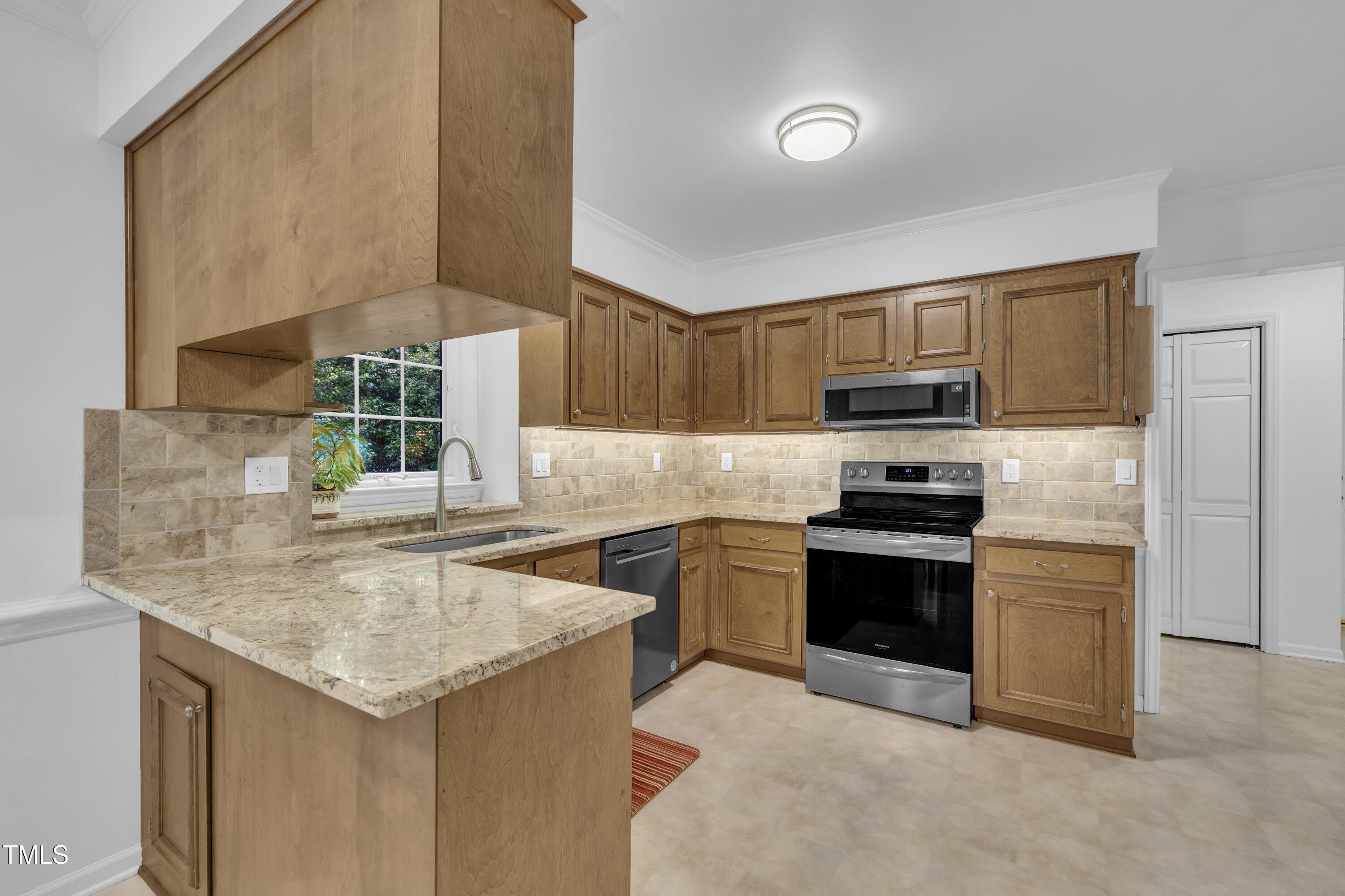 7405 Chippenham Court