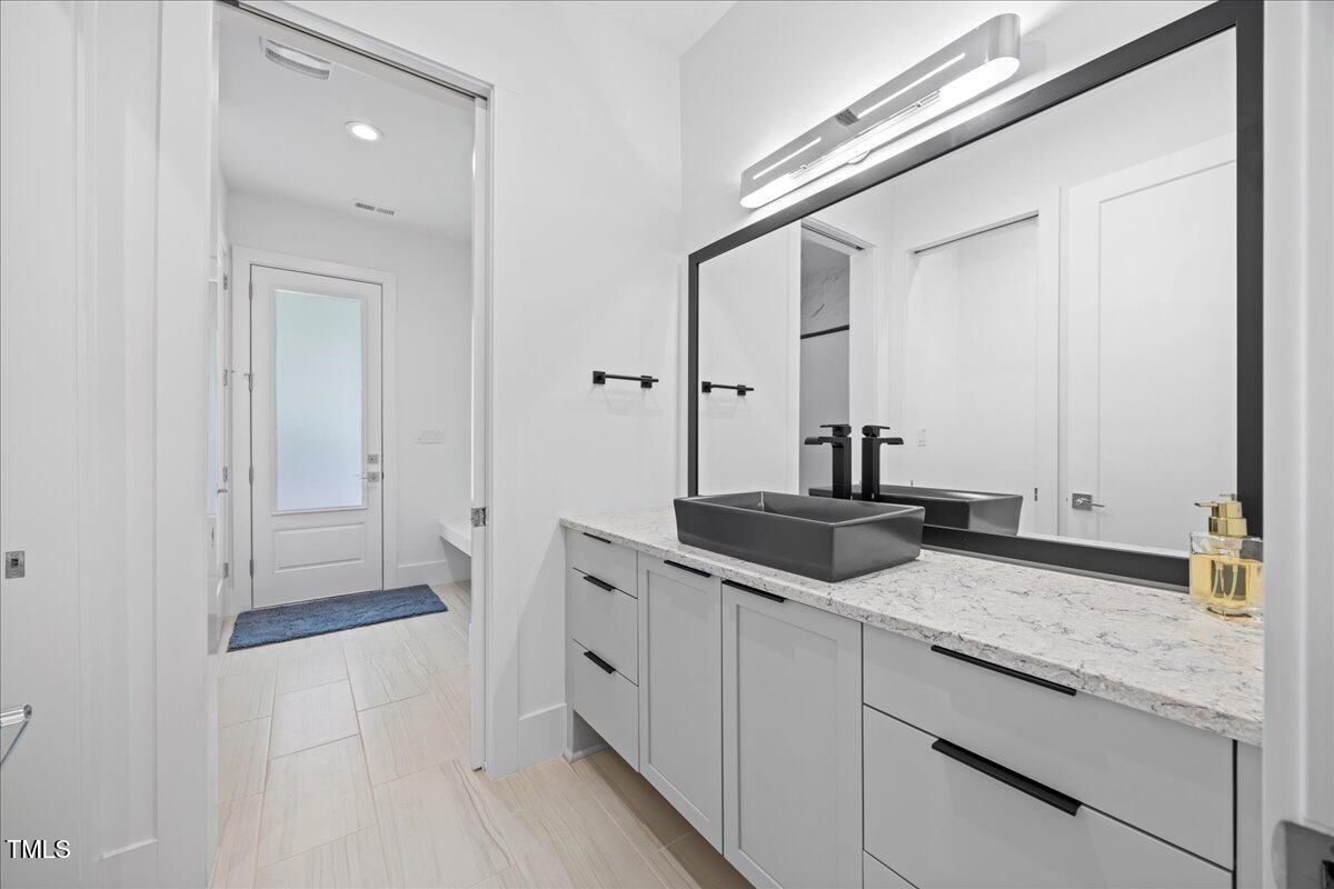 1048 Montvale Ridge Drive