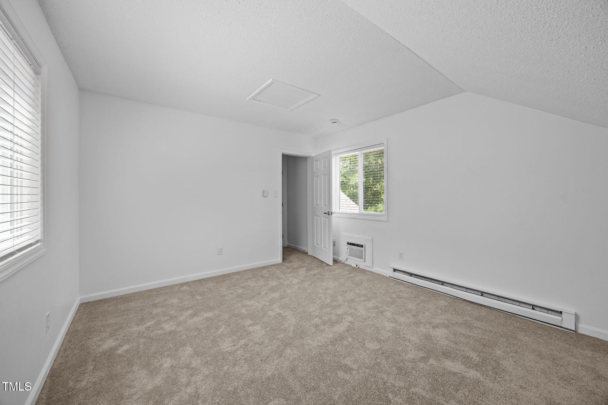 4101 Five Oaks Drive # 37