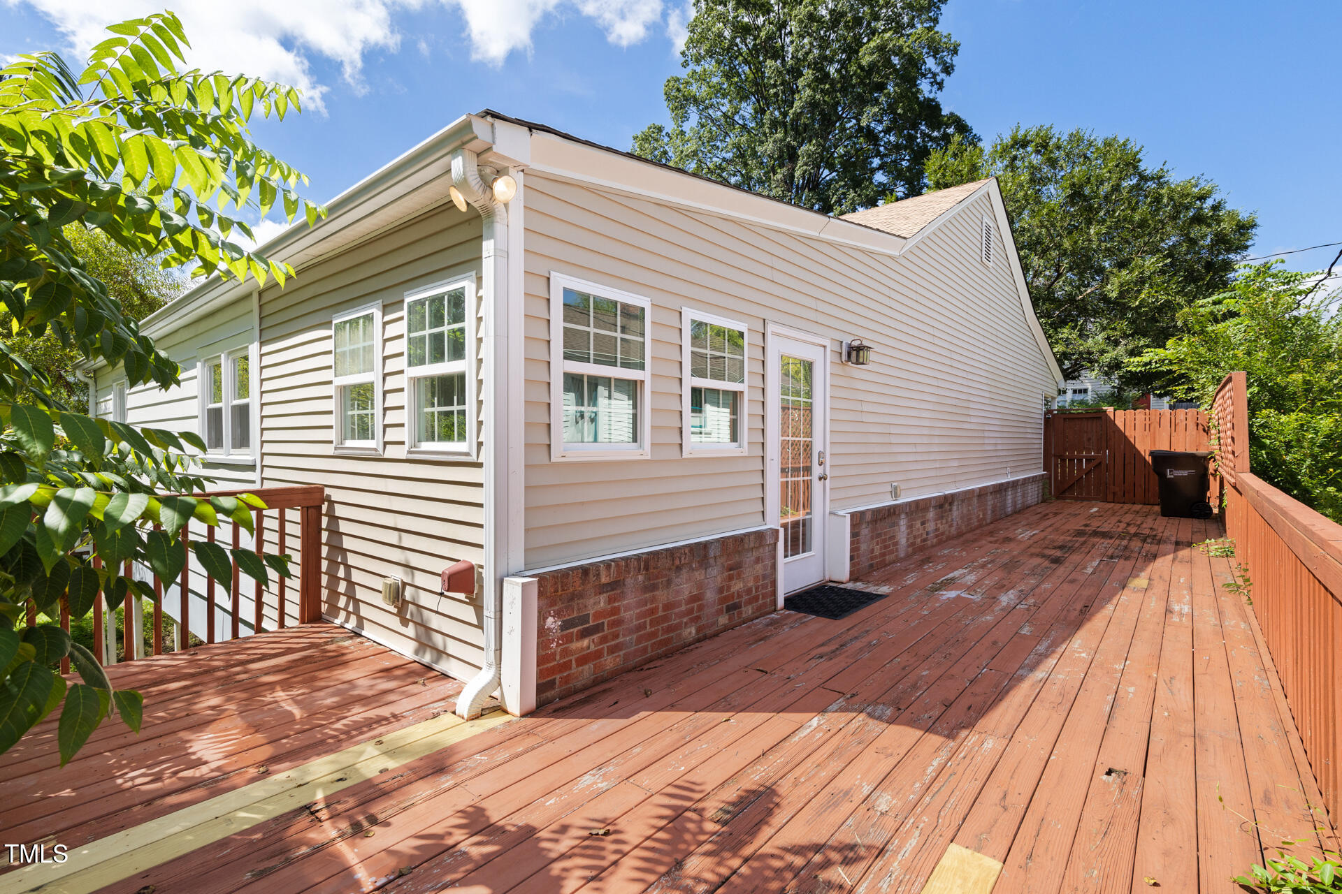 212 Edward Street