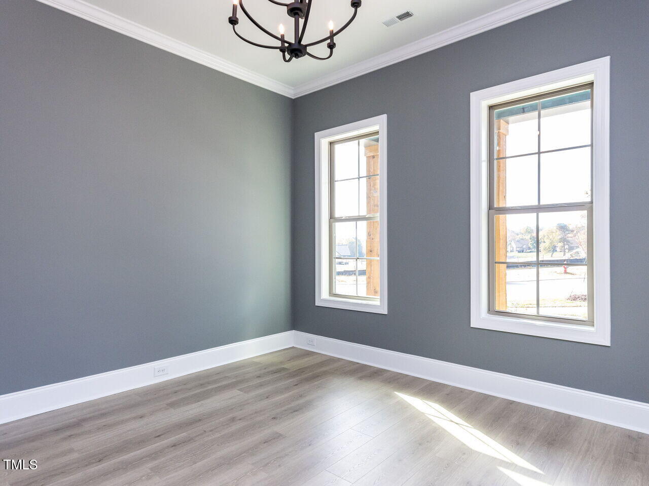 1007 Coldspring Circle