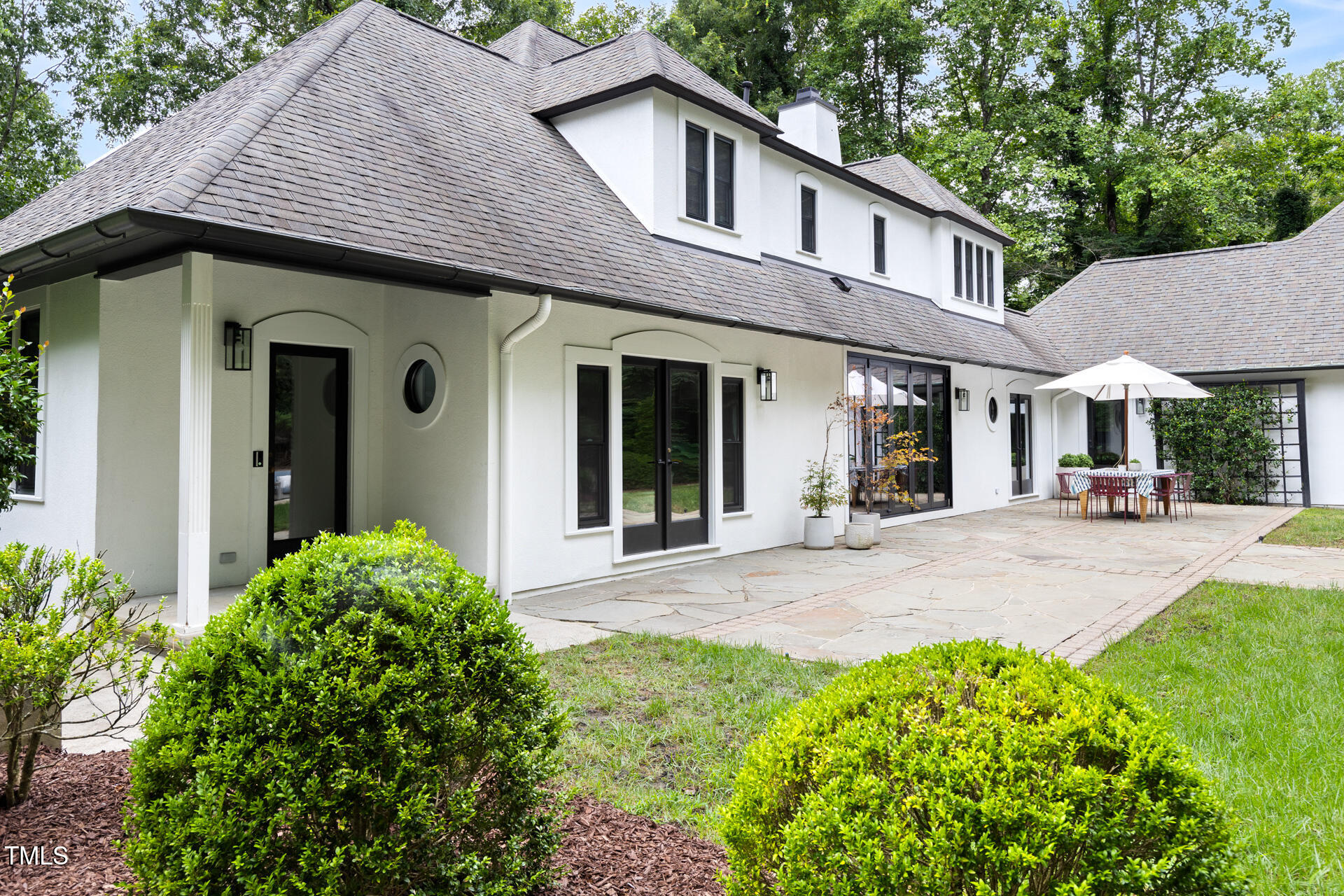 100 Greenwood Lane